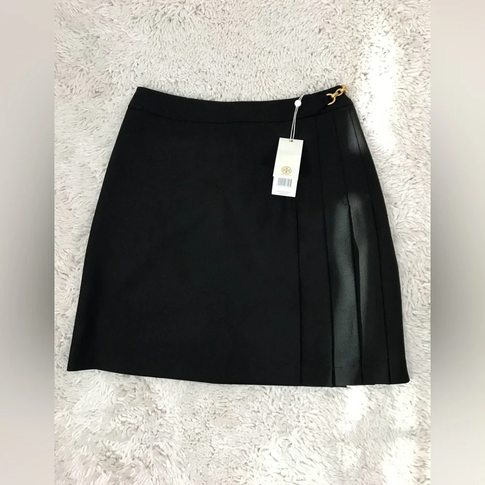 NWT Tory Burch Women's Black Kayden Skirt Gold Chain Pleated Zip